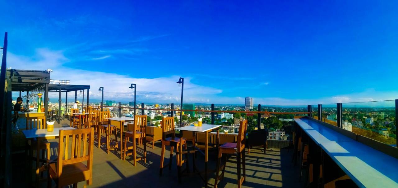 The Hotel Nova Mandalay Exterior foto